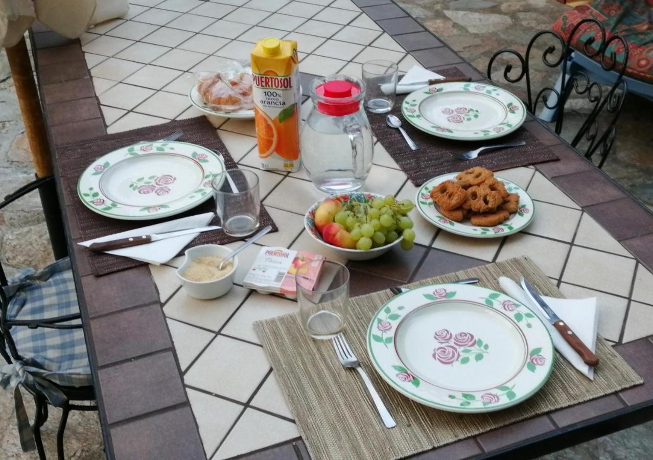 קאסטלמונטה Casa Omnia B&B מראה חיצוני תמונה